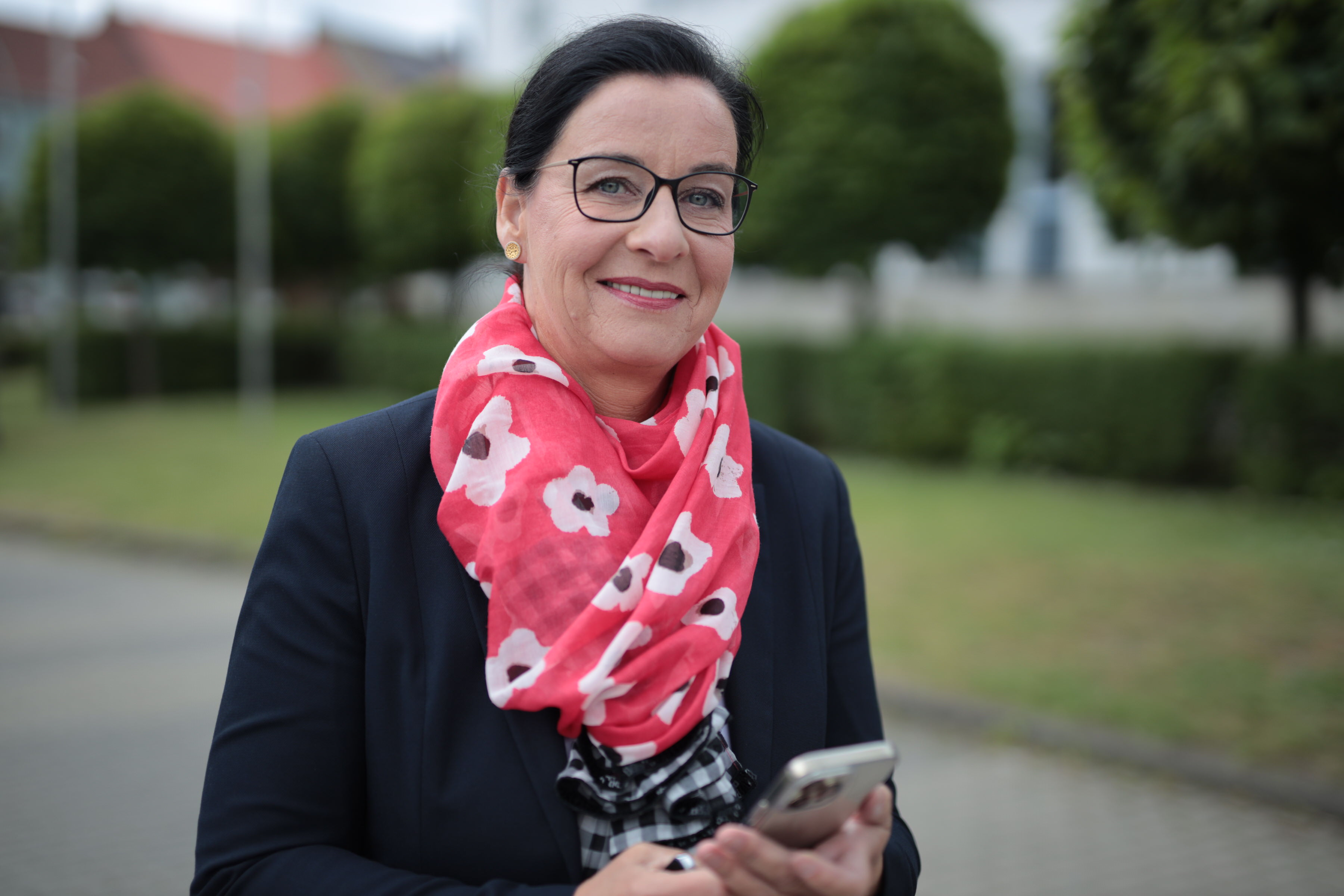 Veronika Bode MdL unterwegs im Landkreis Helmstedt (Foto: Bj�rn K�ssner).